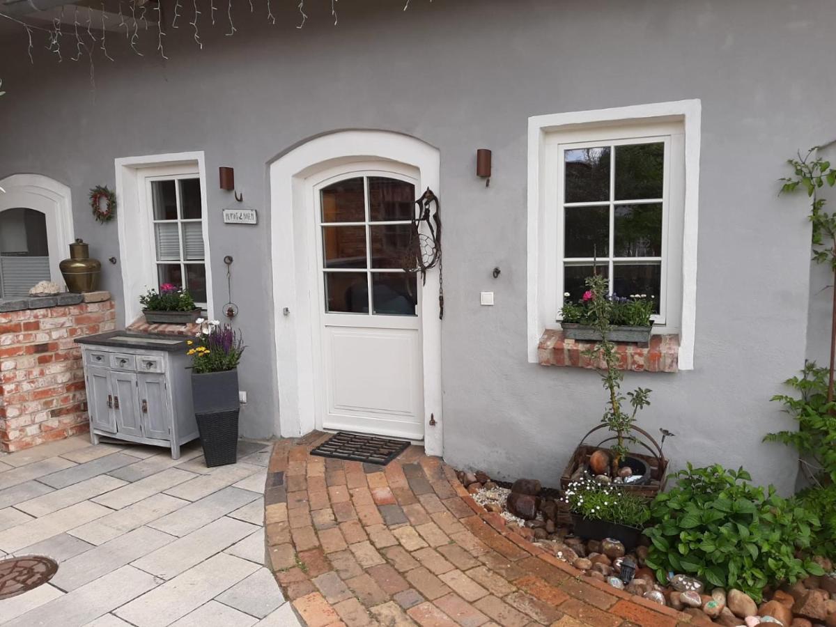 Altes Gewoelbe Mit Sauna Und Whirlpool Im Aussenbereich Elsterheide Exterior photo