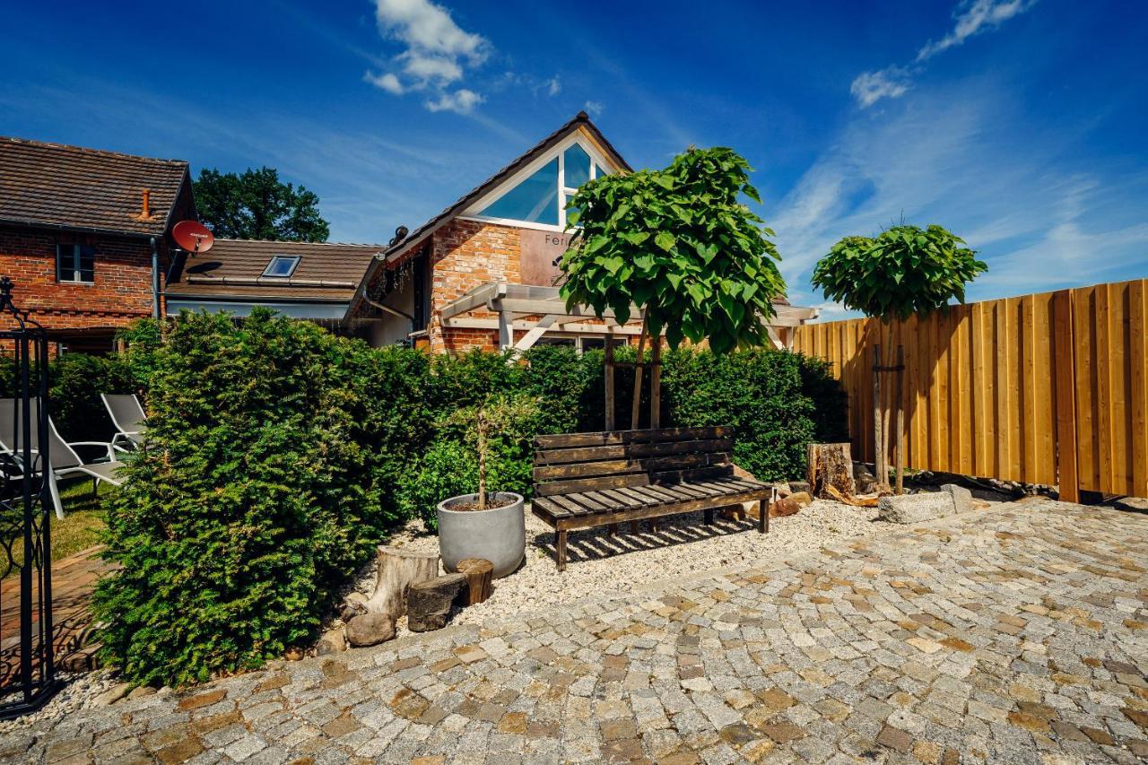 Altes Gewoelbe Mit Sauna Und Whirlpool Im Aussenbereich Elsterheide Exterior photo